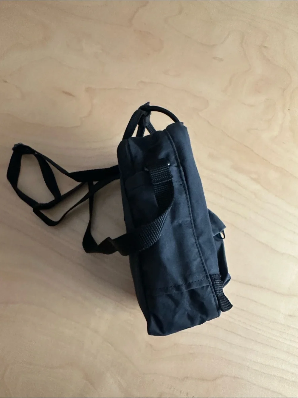 Fjallraven Kanken Sling in Black